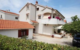 Small Apartment For A Great Holiday